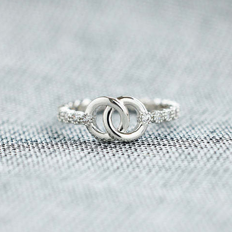 Forever Linked Interlocking Ring